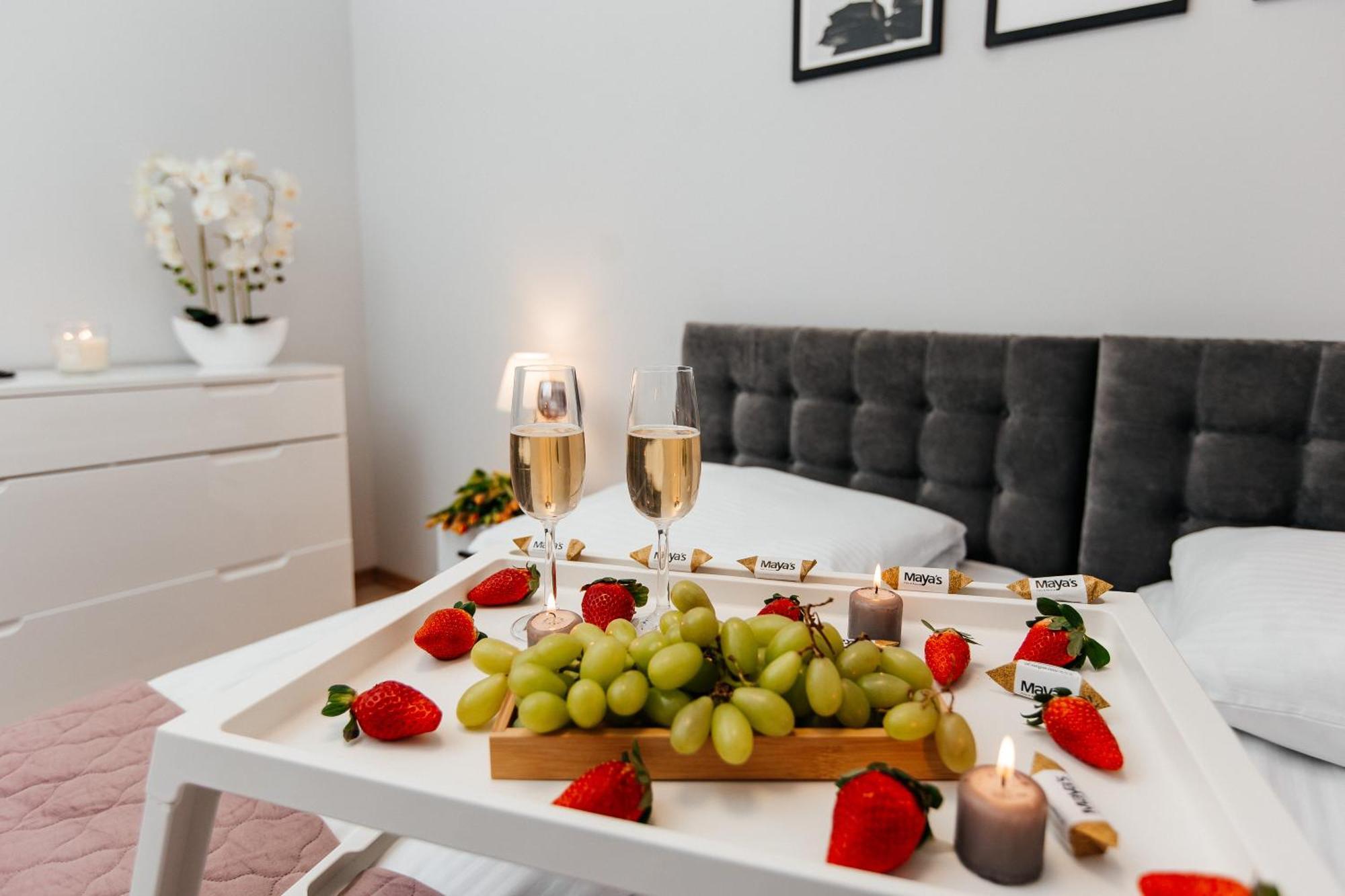 Maya'S Flats & Resorts 42 - Swietej Barbary Gdańsk Eksteriør bilde